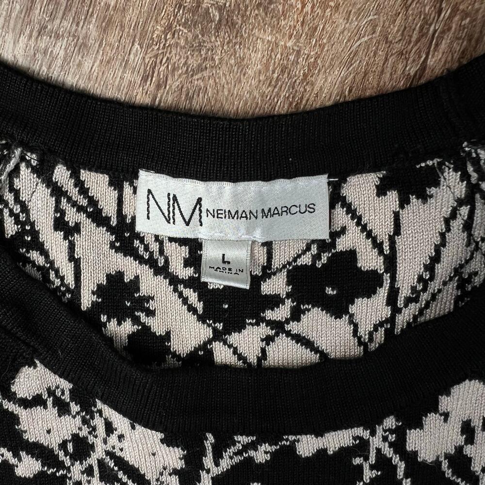 Neiman Marcus Floral Print Knee Length Dress Black and White - Picture 5 of 6
